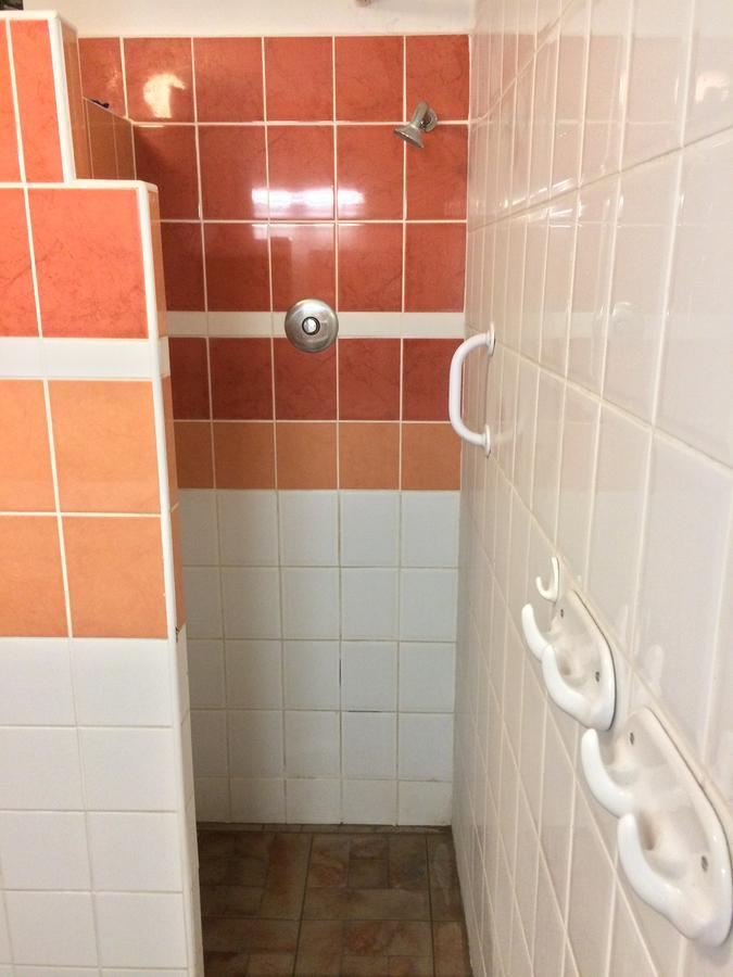 ホテル Kolpinghaz ペーチ エクステリア 写真